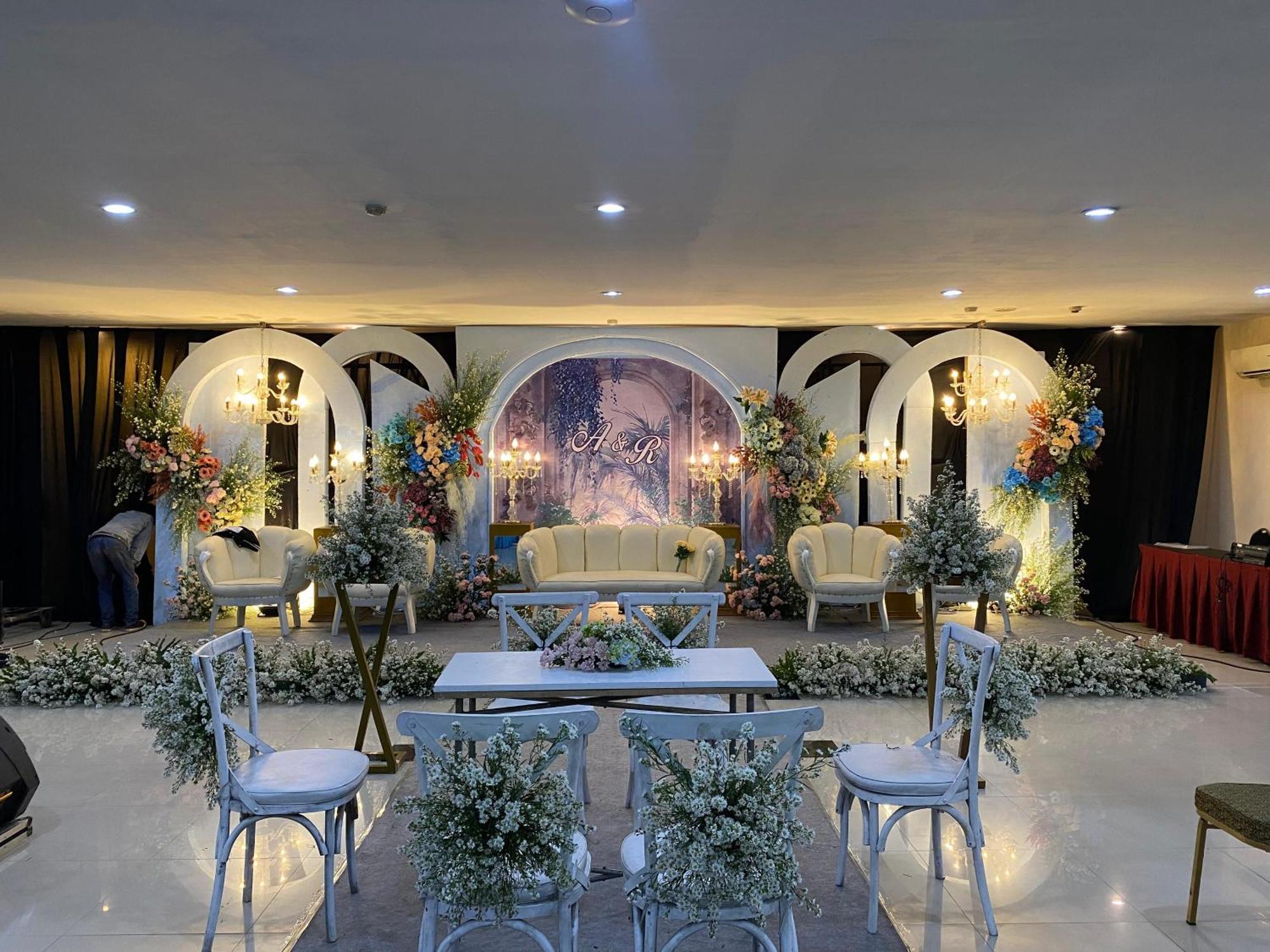 Utc Hotel Semarang Exterior foto
