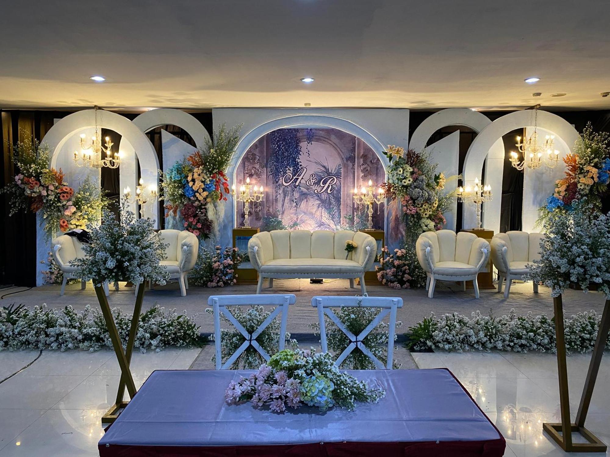 Utc Hotel Semarang Exterior foto